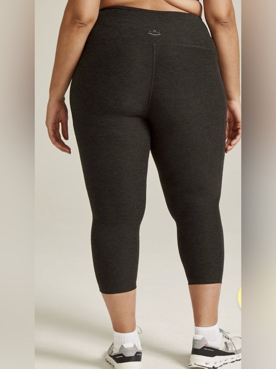 Beyond Yoga Pants - Beyond Yoga Plus-Size High-Rise Capri Leggings - Dark Charcoal size 3X
